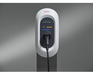 Зарядний пристрій для електромобіля Honda Power Charger S+ (MID) with Shutter